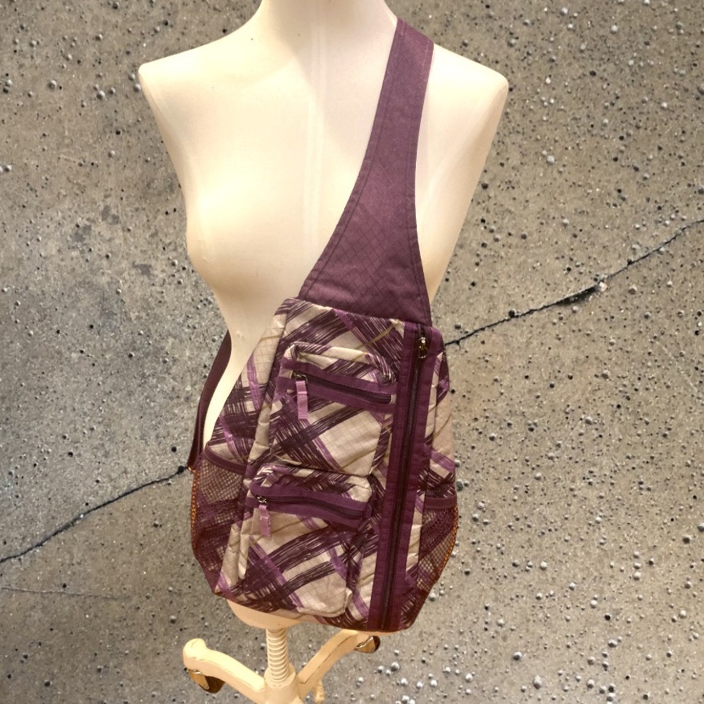 Thirty-One Sling Crossbody Purple & Gray EUC
